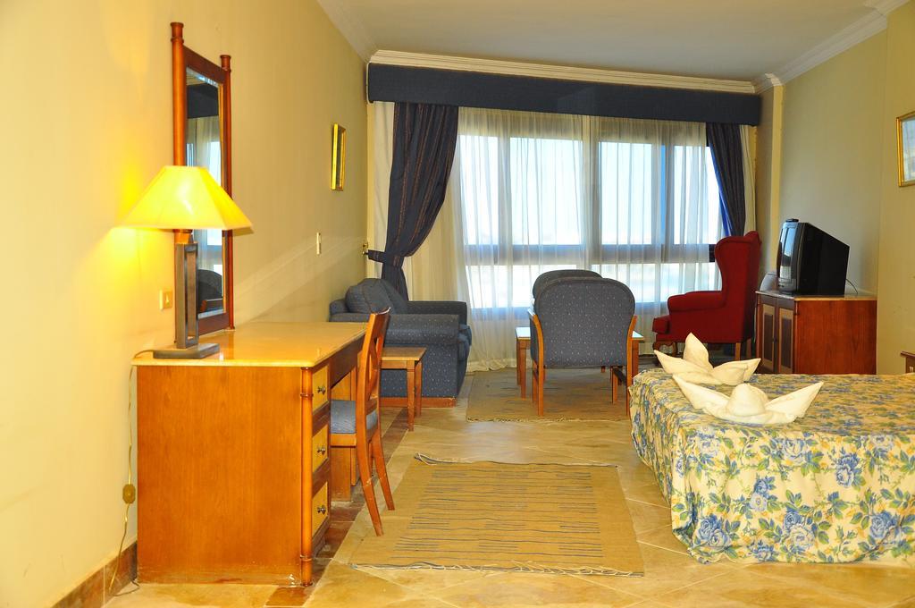 Alia Beach Resort 洪加達 客房 照片